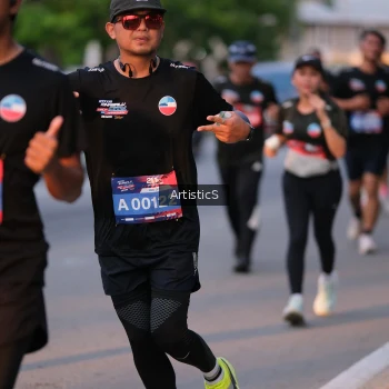 Runner Photo 3883663