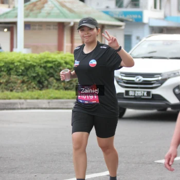 Runner Photo 3883698