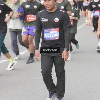 Runner Photo 3883744