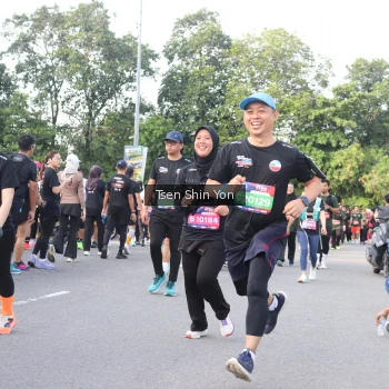 Runner Photo 3883745