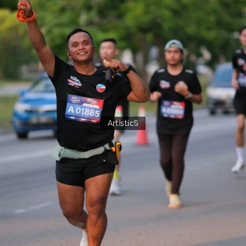 Runner Photo 3883749