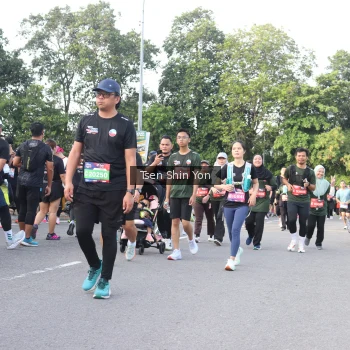 Runner Photo 3883757