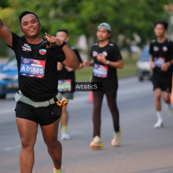 Runner Photo 3883765