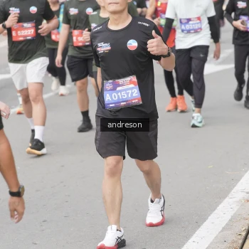 Runner Photo 3883775