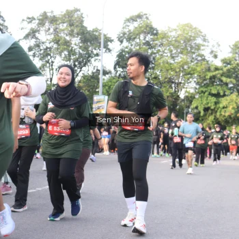 Runner Photo 3883784