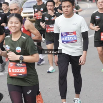 Runner Photo 3883785