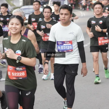 Runner Photo 3883793