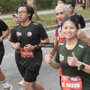 Runner Photo 3883800