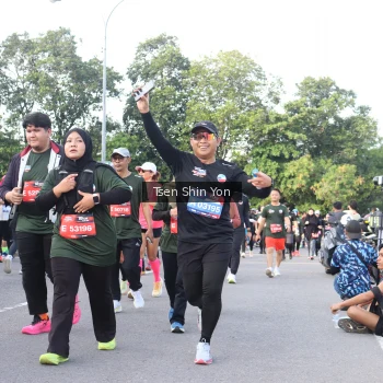 Runner Photo 3883842