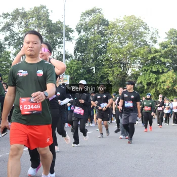 Runner Photo 3883891