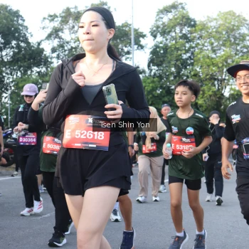Runner Photo 3883957