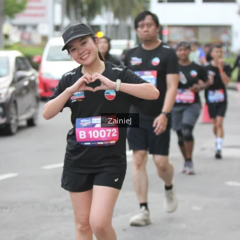 Runner Photo 3883975