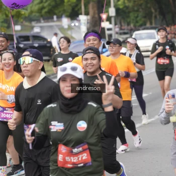 Runner Photo 3884053
