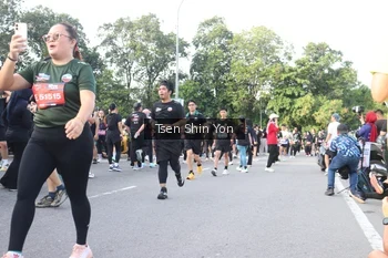 Runner Photo 3884074