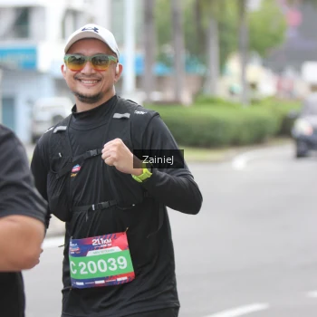Runner Photo 3884165