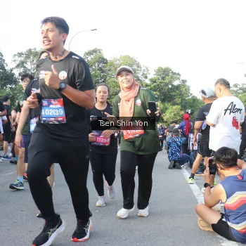 Runner Photo 3884189