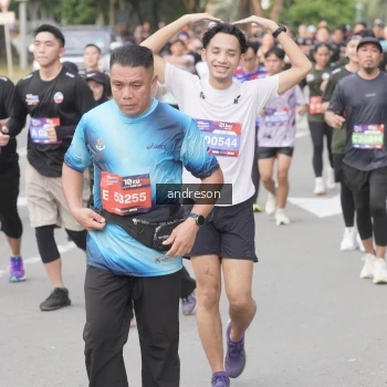 Runner Photo 3884215