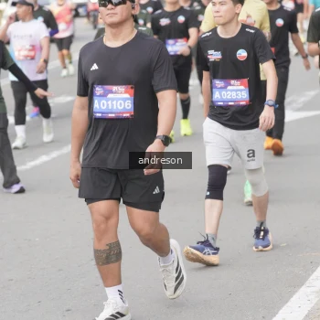 Runner Photo 3884295