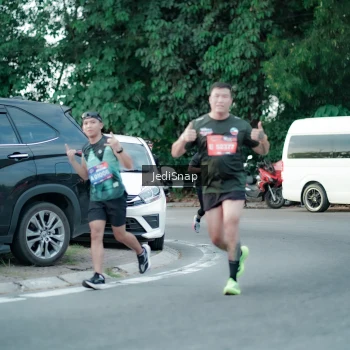 Runner Photo 3884368