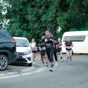 Runner Photo 3884407