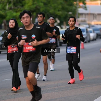 Runner Photo 3884420