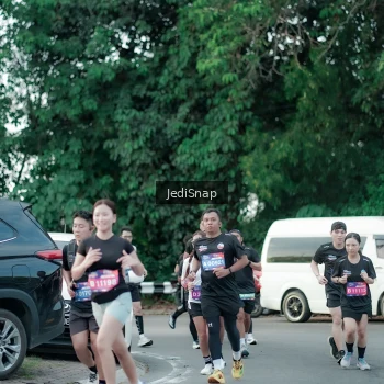 Runner Photo 3884428