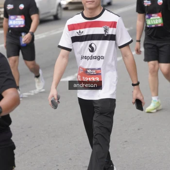 Runner Photo 3884475