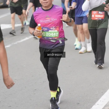 Runner Photo 3884484