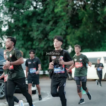 Runner Photo 3884498