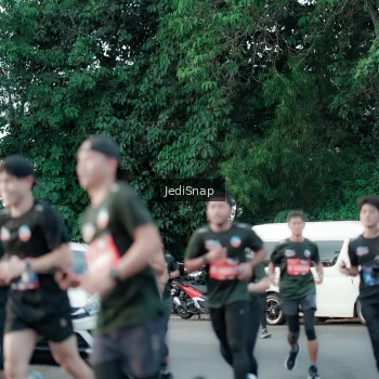 Runner Photo 3884515