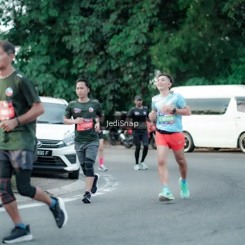 Runner Photo 3884521