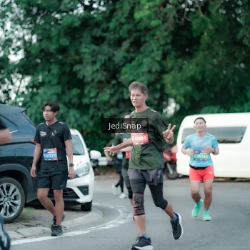 Runner Photo 3884525