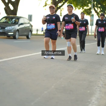 Runner Photo 3884530