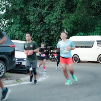 Runner Photo 3884553