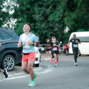 Runner Photo 3884563