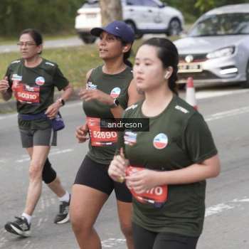 Runner Photo 3884572