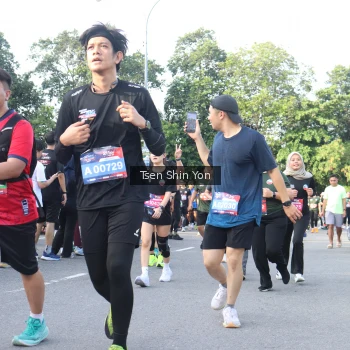 Runner Photo 3884580