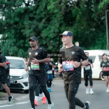 Runner Photo 3884622