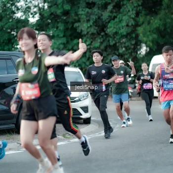 Runner Photo 3884658