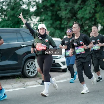 Runner Photo 3884659