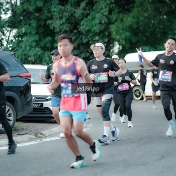 Runner Photo 3884669