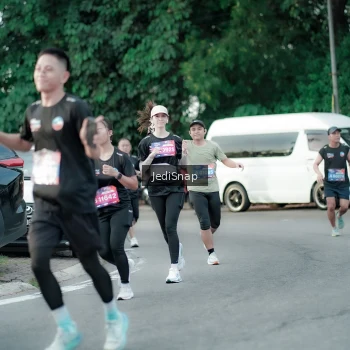 Runner Photo 3884690