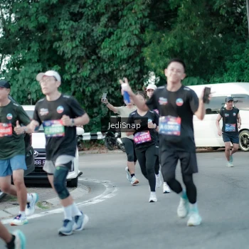 Runner Photo 3884698