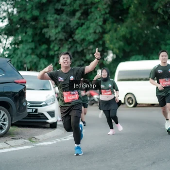 Runner Photo 3884763