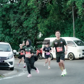 Runner Photo 3884787