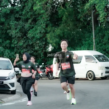 Runner Photo 3884826
