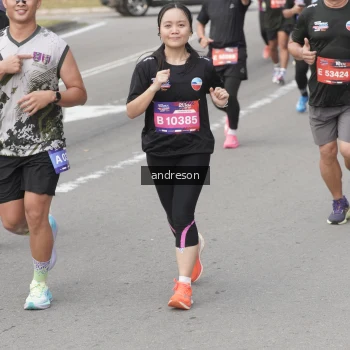 Runner Photo 3884886
