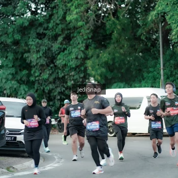 Runner Photo 3884888