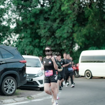 Runner Photo 3884894