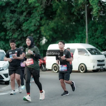 Runner Photo 3884910